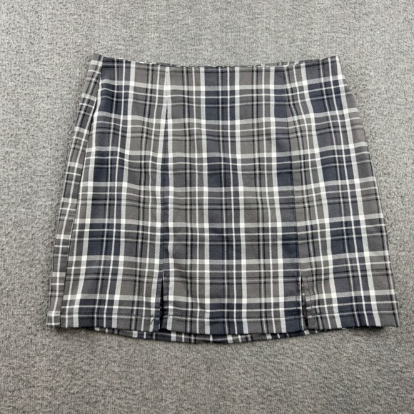 Aeropostale Dresses & Skirts - Aeropostale Plaid Mini Skirt Gray Black Women's L Large High Waisted Front Slits